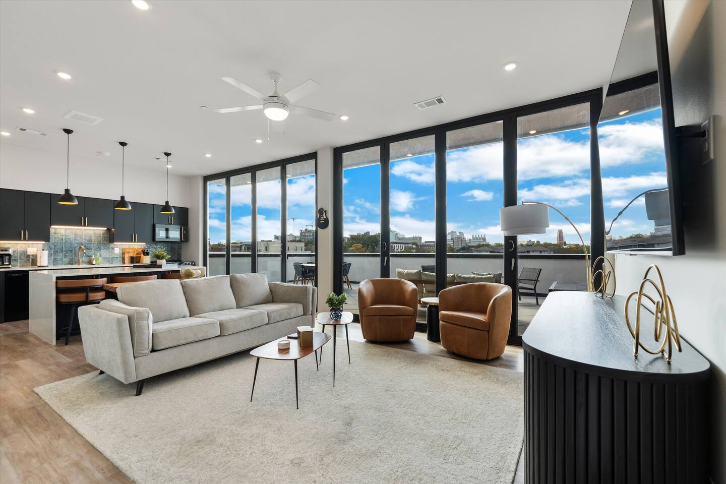 Music Row Penthouse w/Private Balcony!