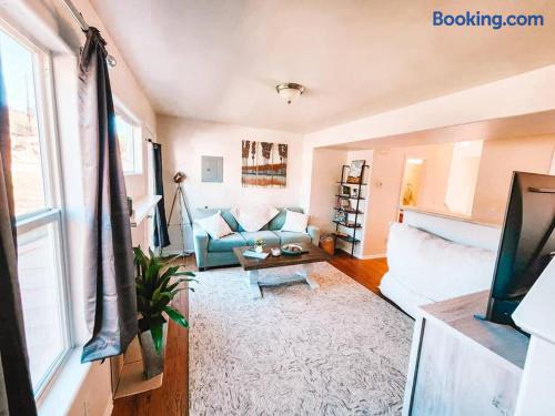 Palmer Lake near AF Academy Pet Friendly King Bed 4 TVs