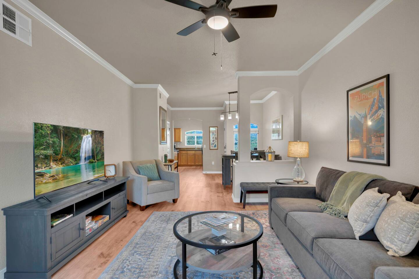 Pinnacle Canyon Condo! Heated pool, spa & gym!