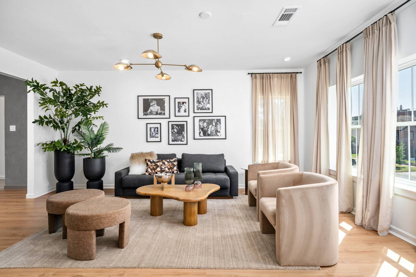 Luxe Spa Lounge, Gated 4 Parking, 2 linked Homes, Sleeps 20