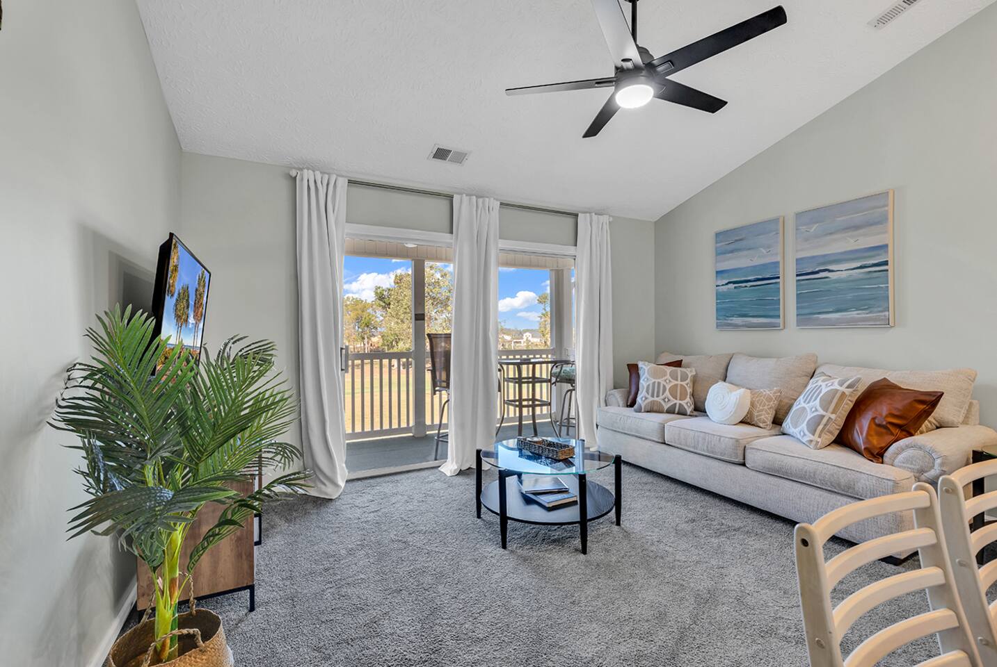 1BR Retreat w/ Pool, Tennis & Golf Course Views