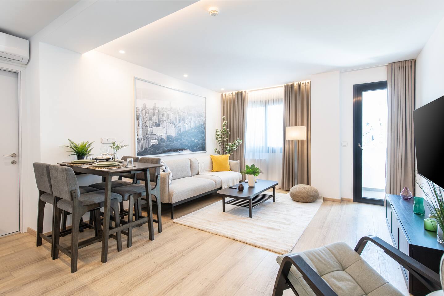 Anemoi Home – Luxe Stay with Pool & Gym by TT