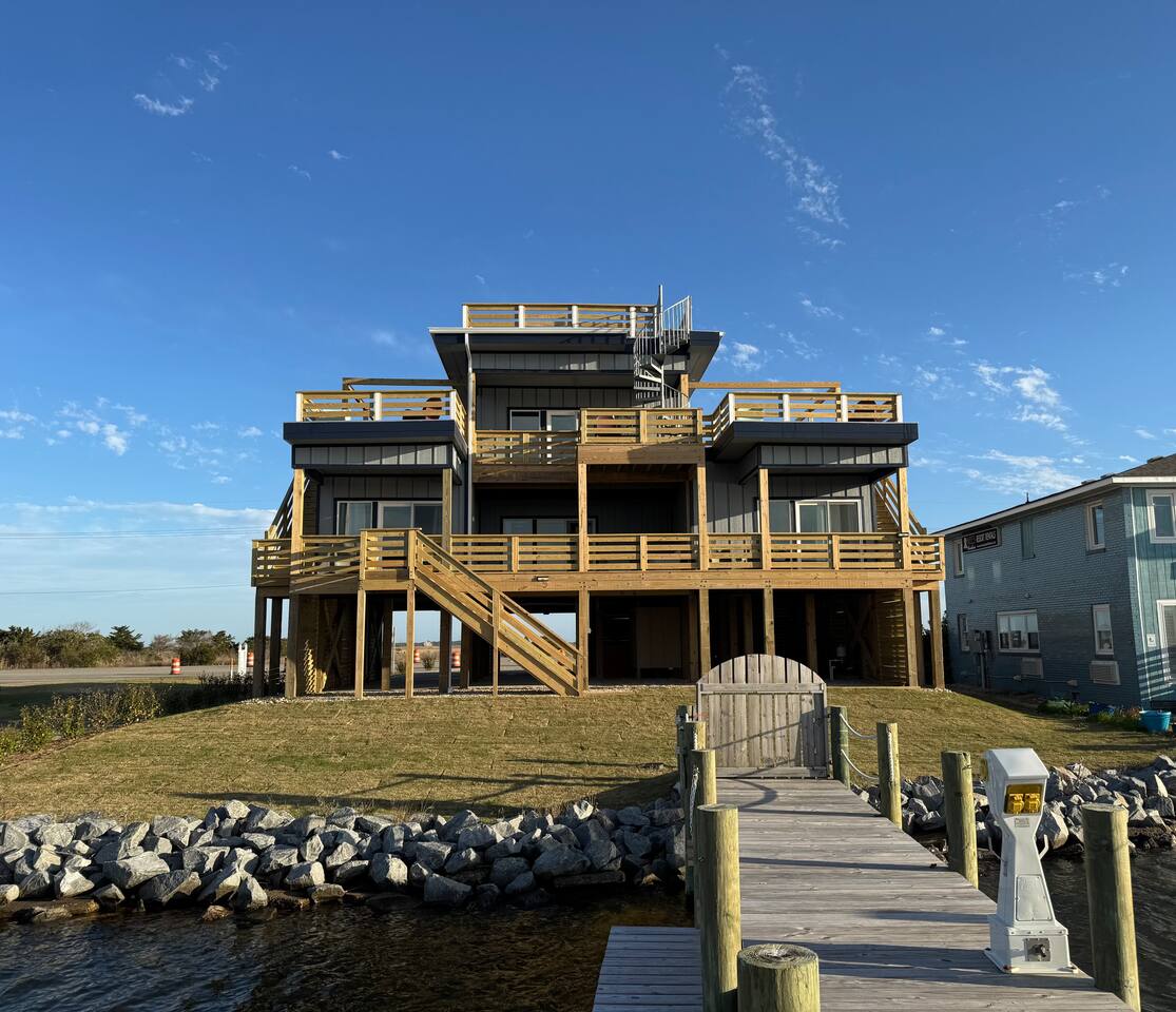 Waterfront Wonder at The Ripple Effect!