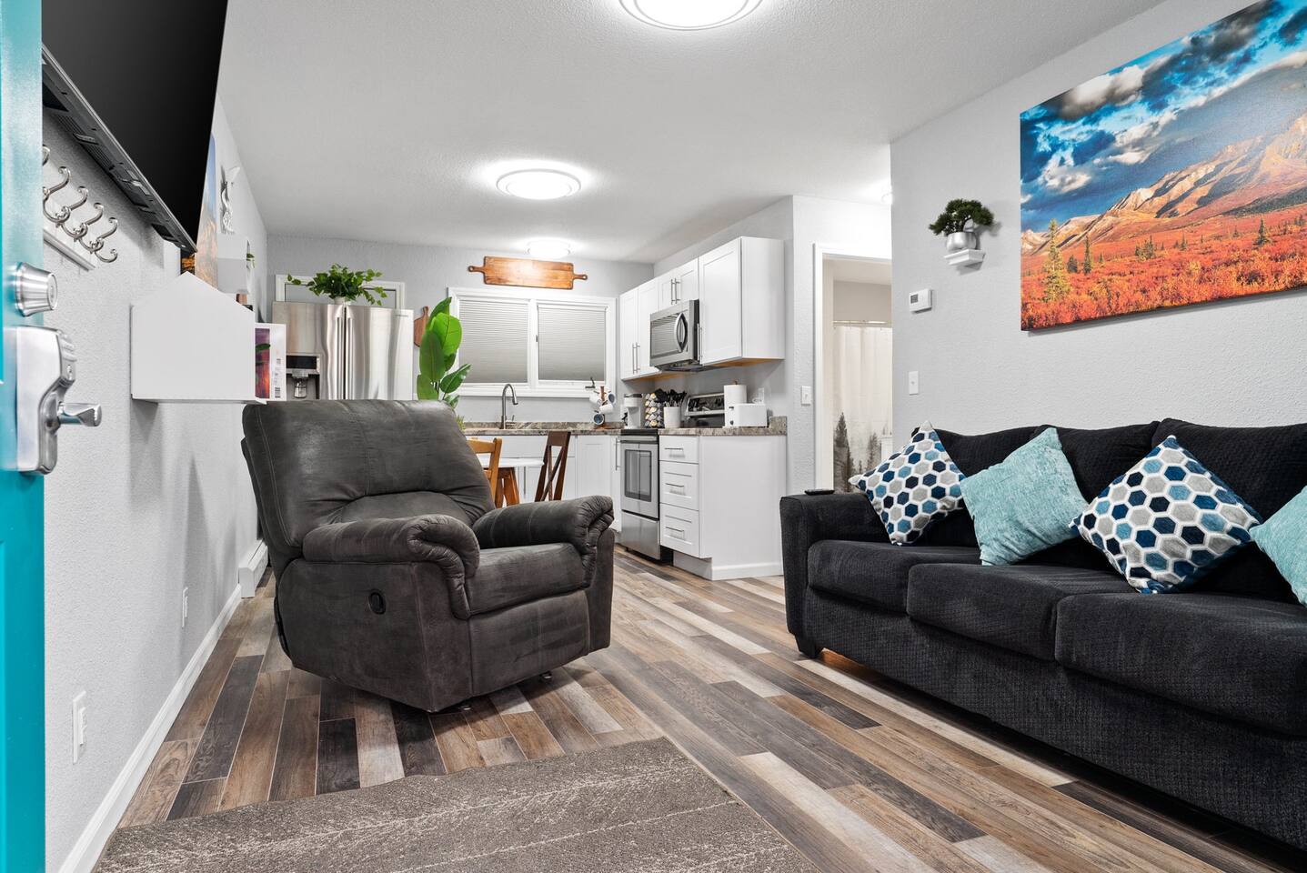 Lovely 1 bedroom unit, centrally-located (3)