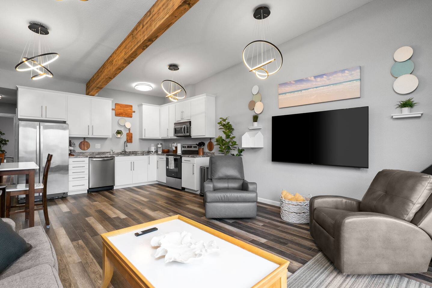 Alaskan Maritime Loft (4)