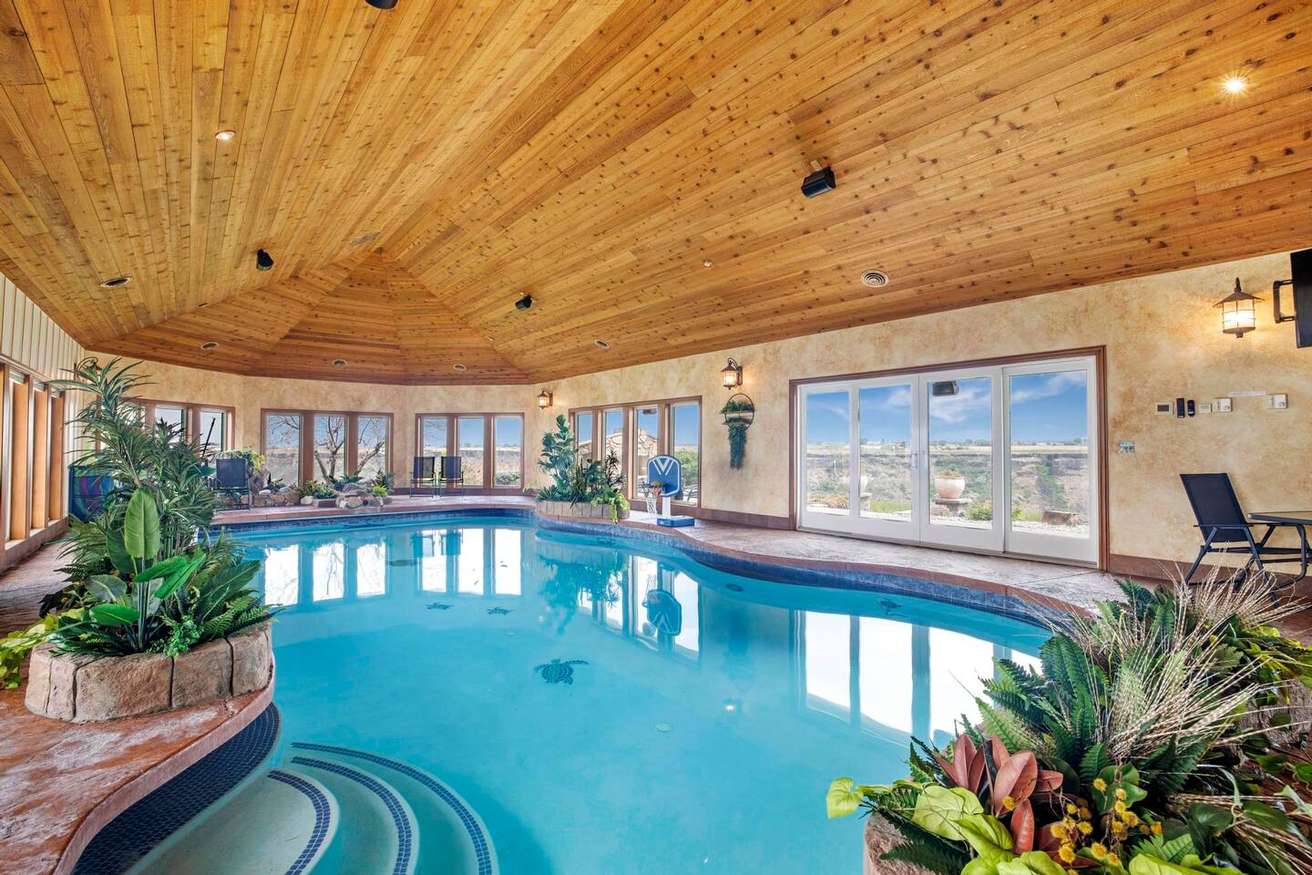 Heated Pool/Canyon Rim/Arcade/Theater/Sleeps 32