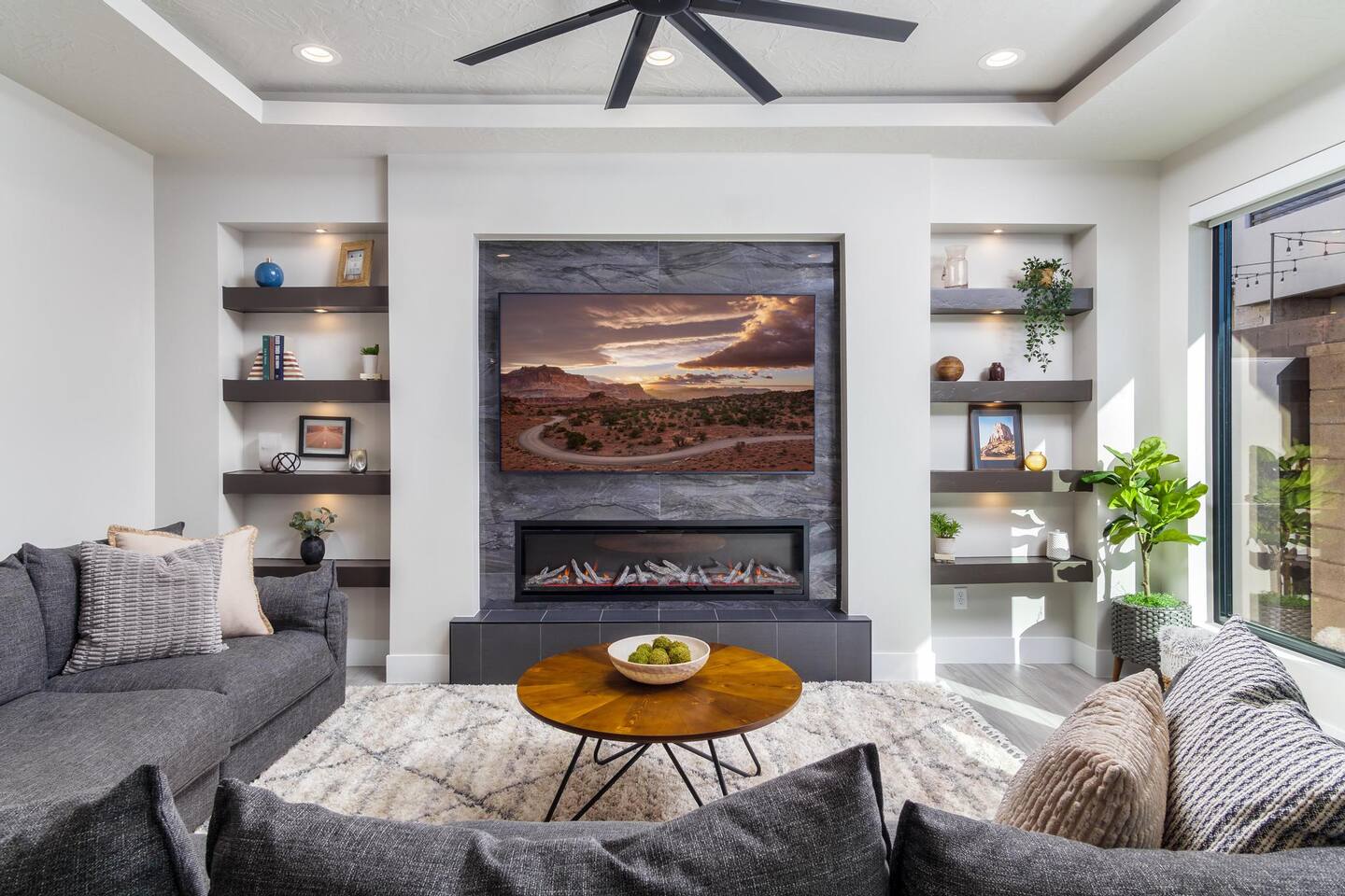 Desert Sands | Private Spa | Waterpark Included