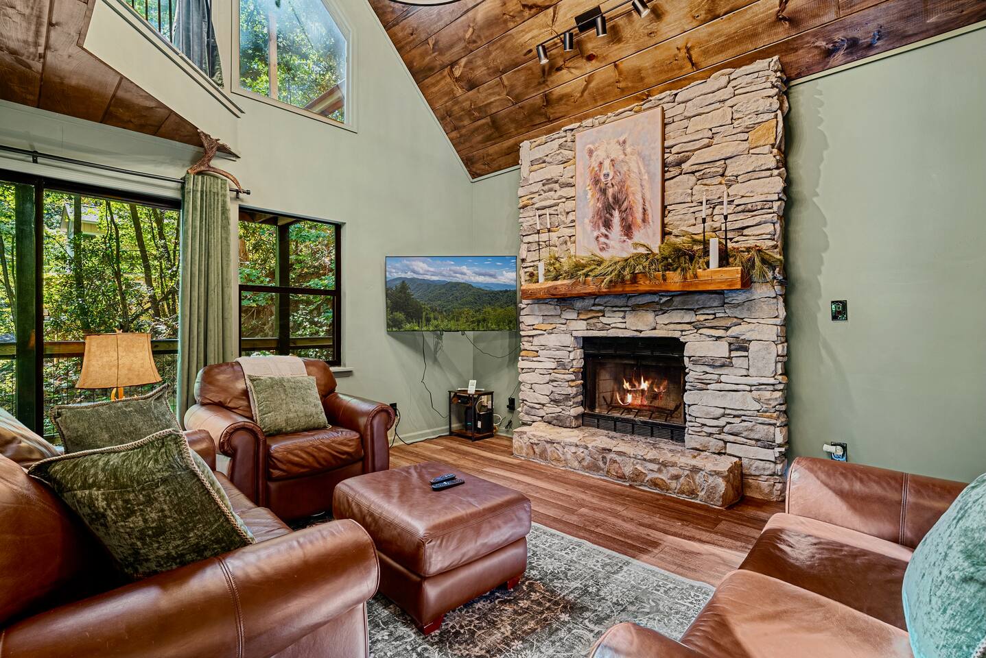 Trailhead Lodge