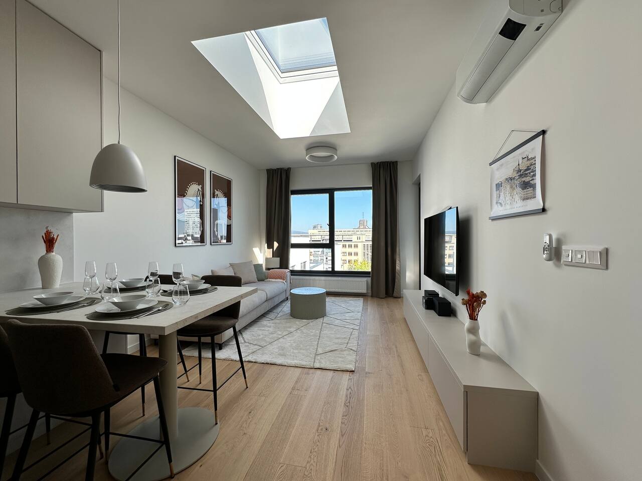 Kessel1, Brand new, city center, free parking, AC