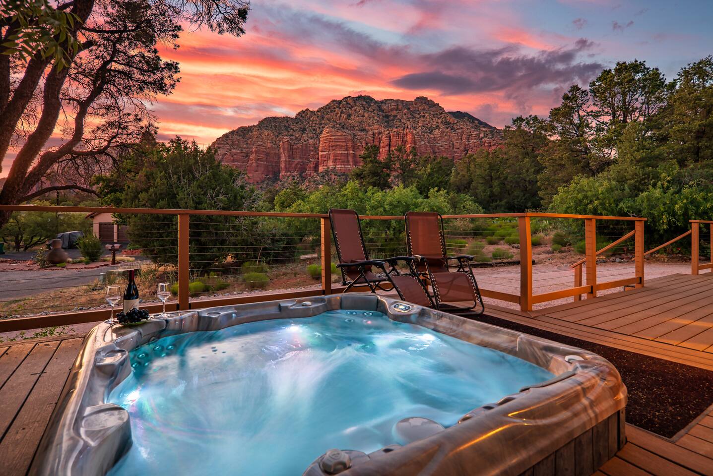 Tranquil retreat w/views; near trails & Bell Rock