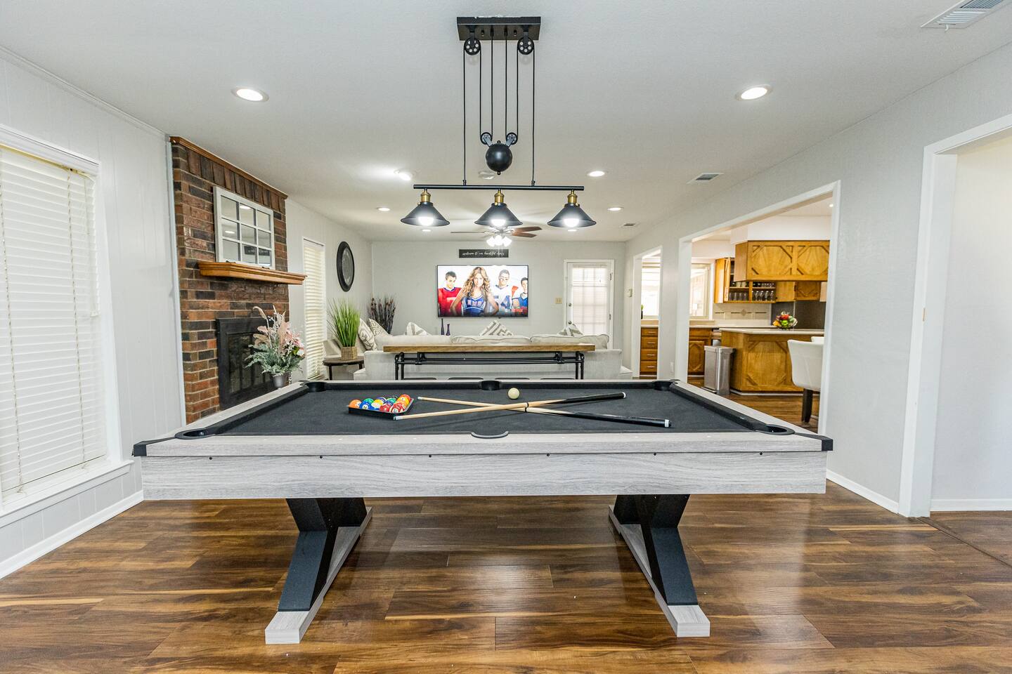 Ultimate Family Getaway: Pool, Spa, Yard & Games