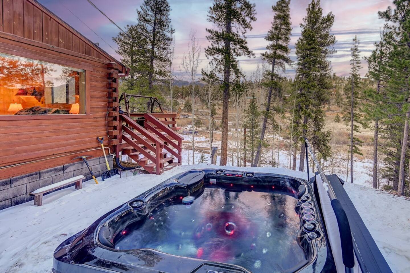 Hot Tub, Pets, Starlink, EV | Pike Pine Cabin