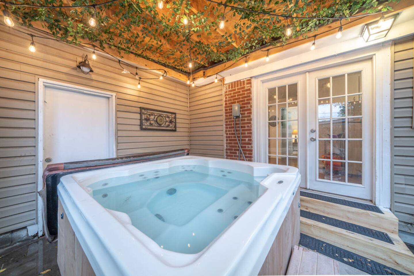 Relax and Reconnect- Hot Tub, Fire Pit, and Fun
