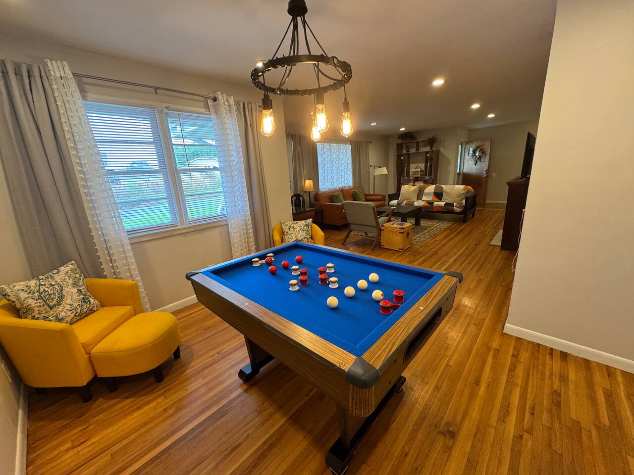 Near WSU with Bumper Pool Table and Fire Pit
