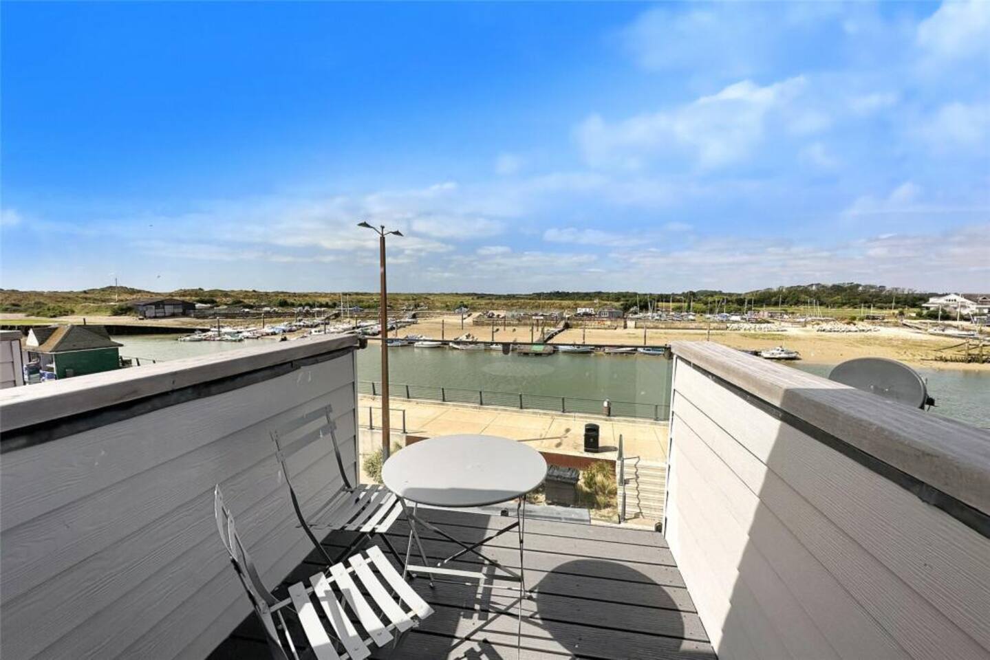 River Breeze 3 Bed Balcony Flat