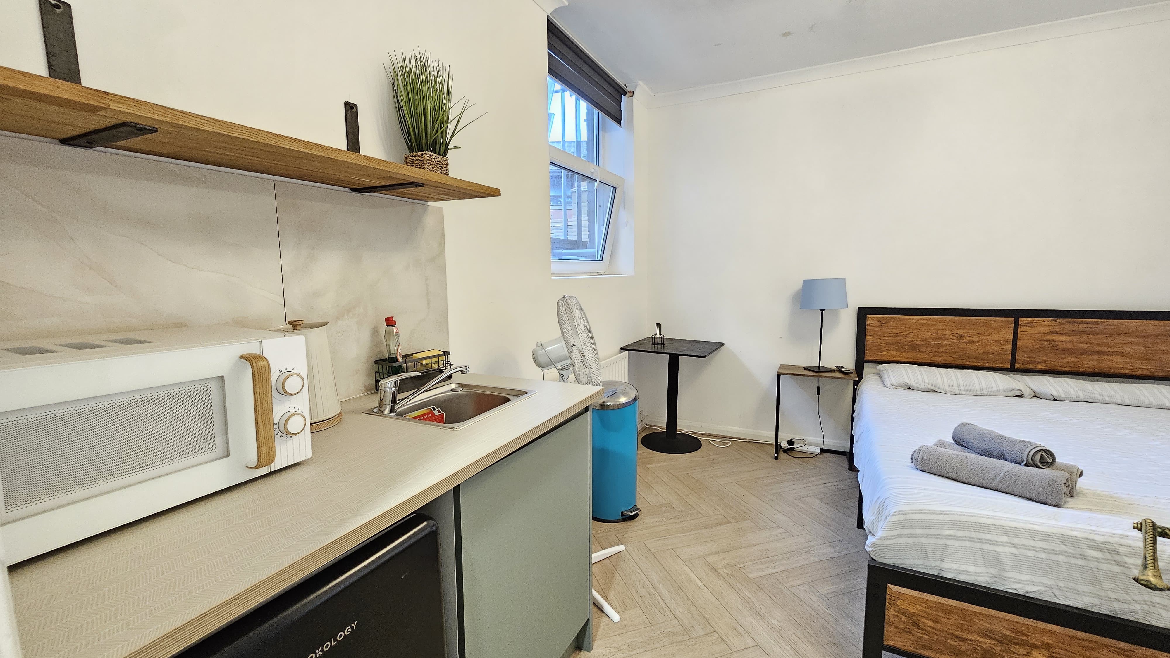 Newly renovated Studio 02