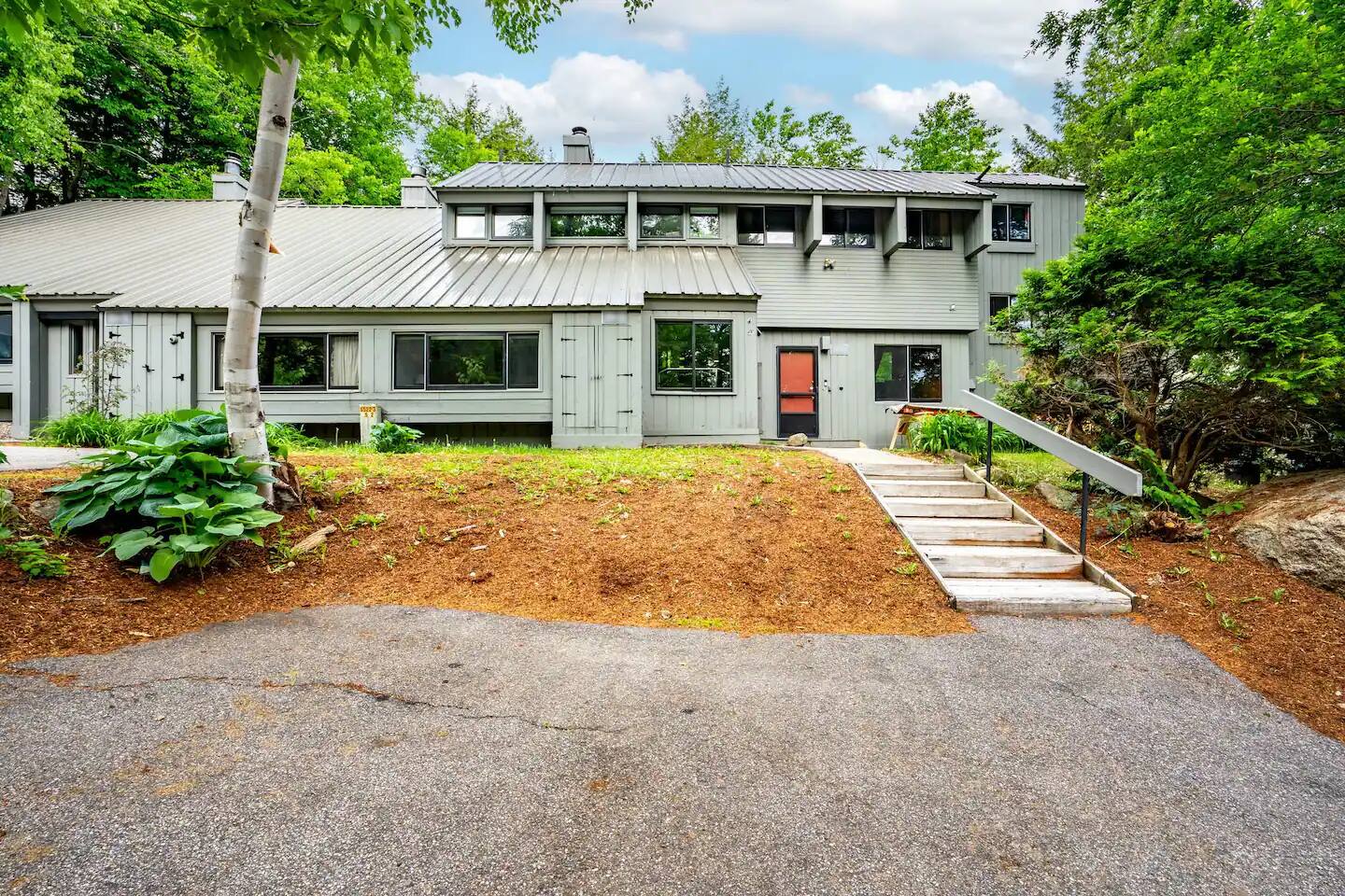 Dog Friendly | Arcade | Grill! | Close to Loon