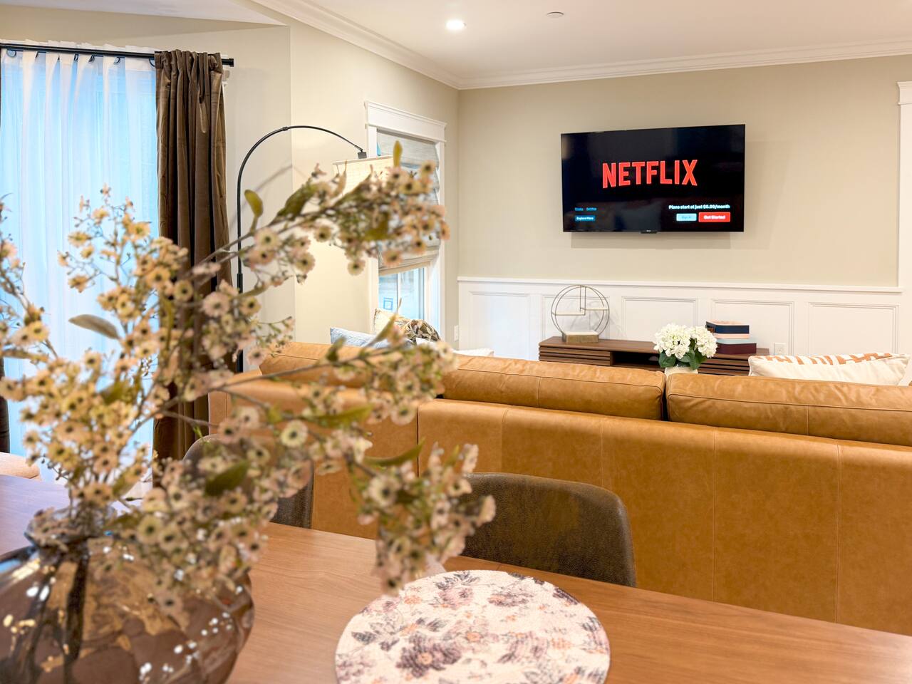 3BR Luxe|Elegant Design|DNTN|Deck|Parking