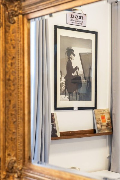 Cosy urban retreat on Uxbridge Road, Greater London, near Notting Hill, Acton & Ealing. A comfy stay with a small garden—ideal for resting close to Central London.