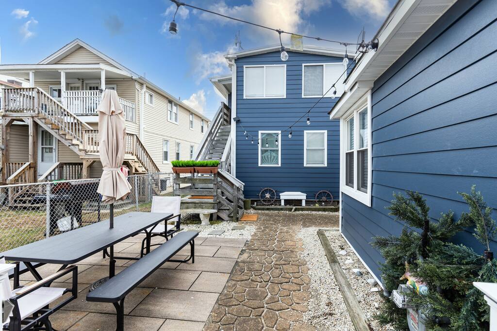 Mamma Mary's Beach Haven!