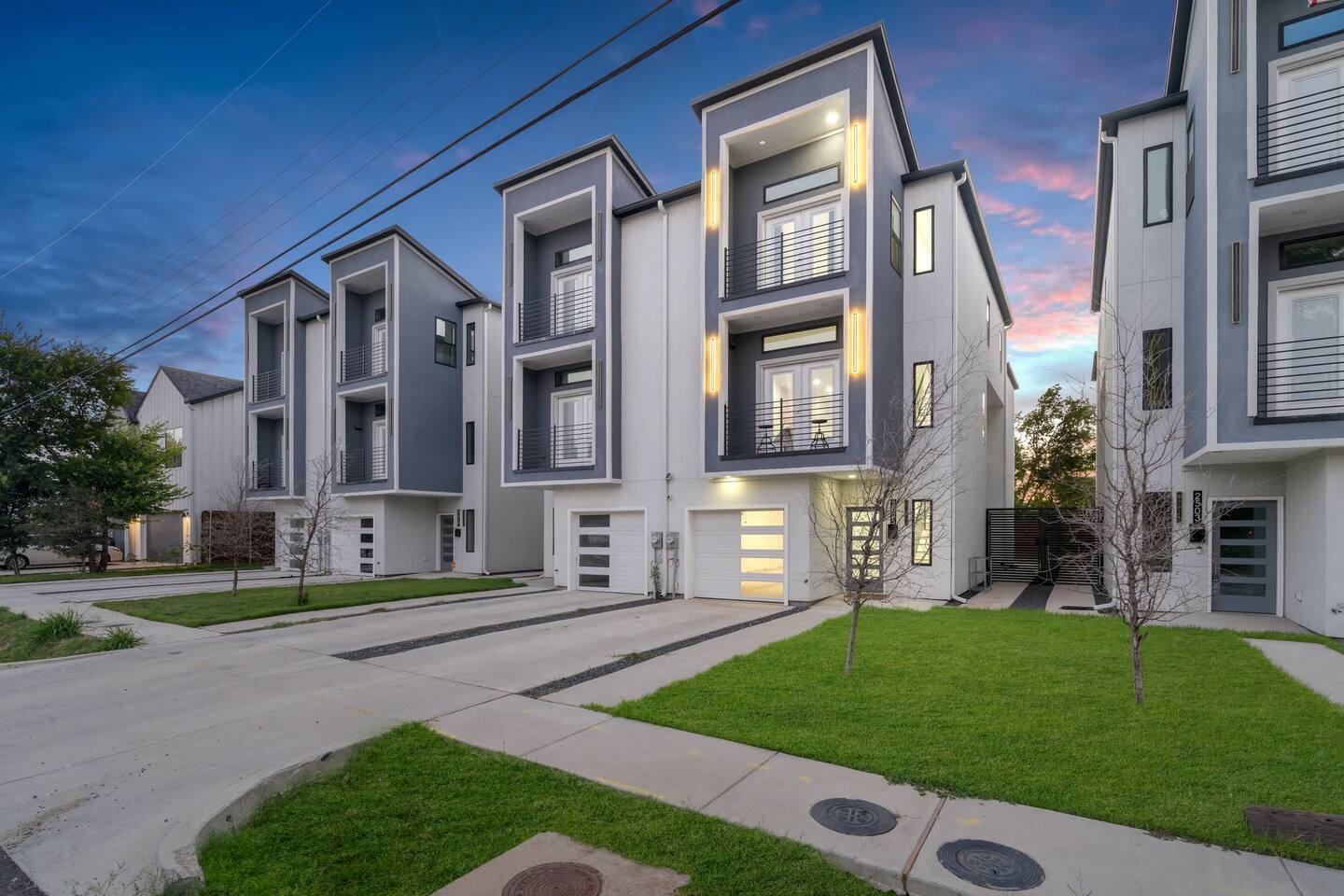 [EDlTOR'S CHOlCE] Modern 4BR Townhouse w/ Arcades