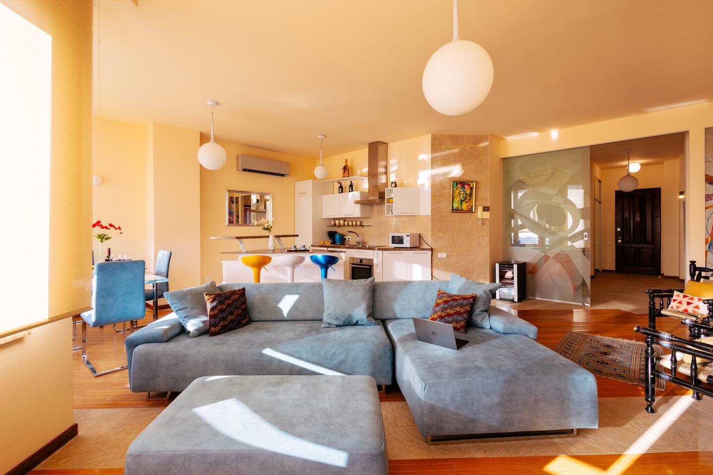 Airy High Floor Place | 2 Balconies | Self-Checkin