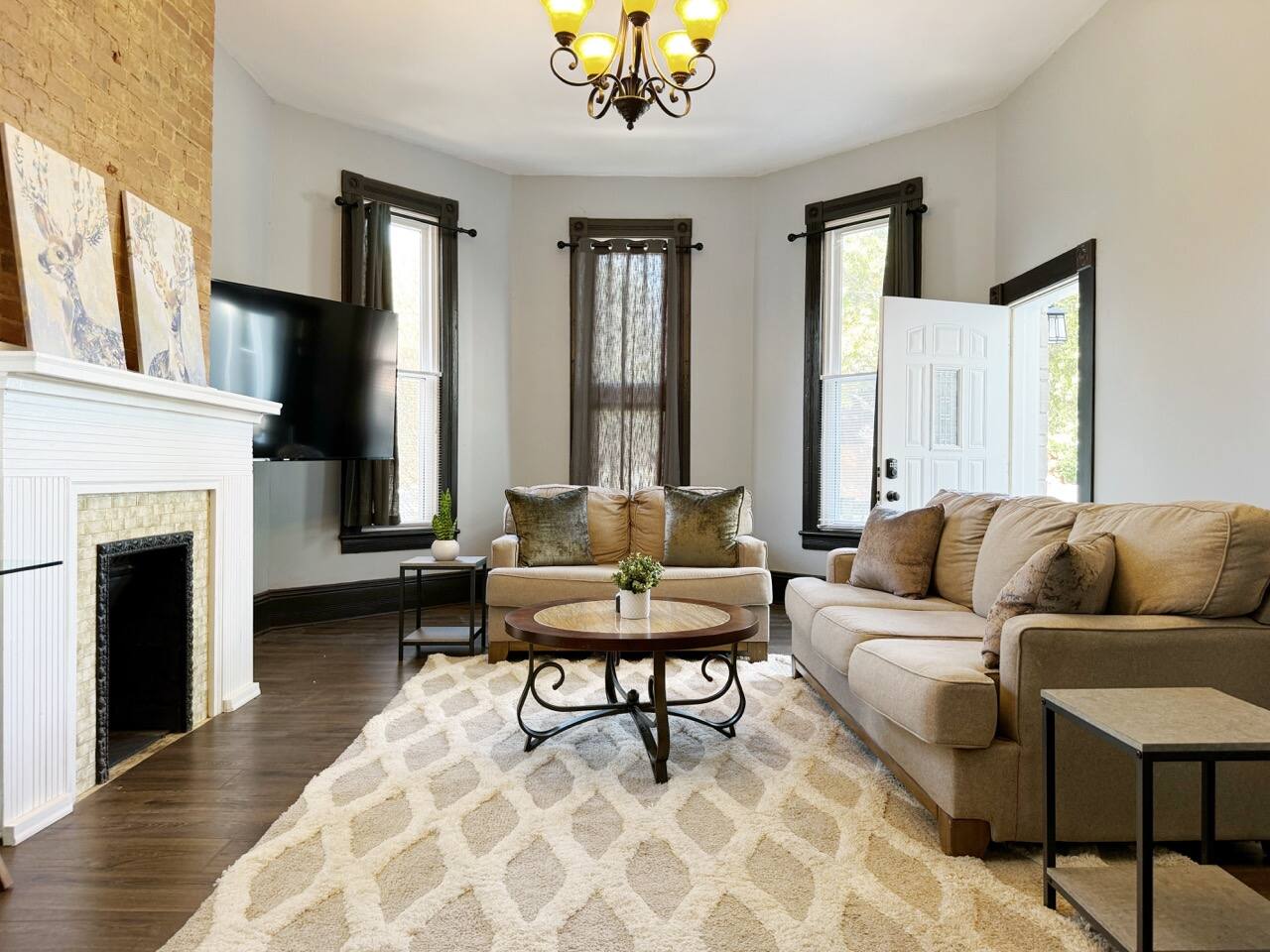 Chandler Studio Apartments