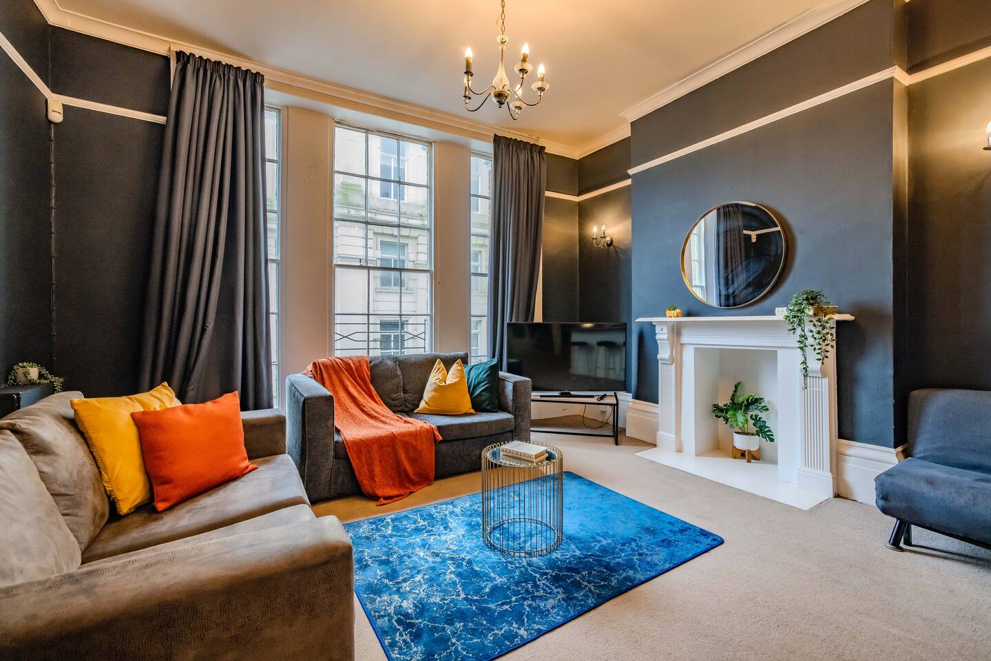 Super Central 3BR Apartment Close to North Lanes Brighton Beach and Shopping Centre