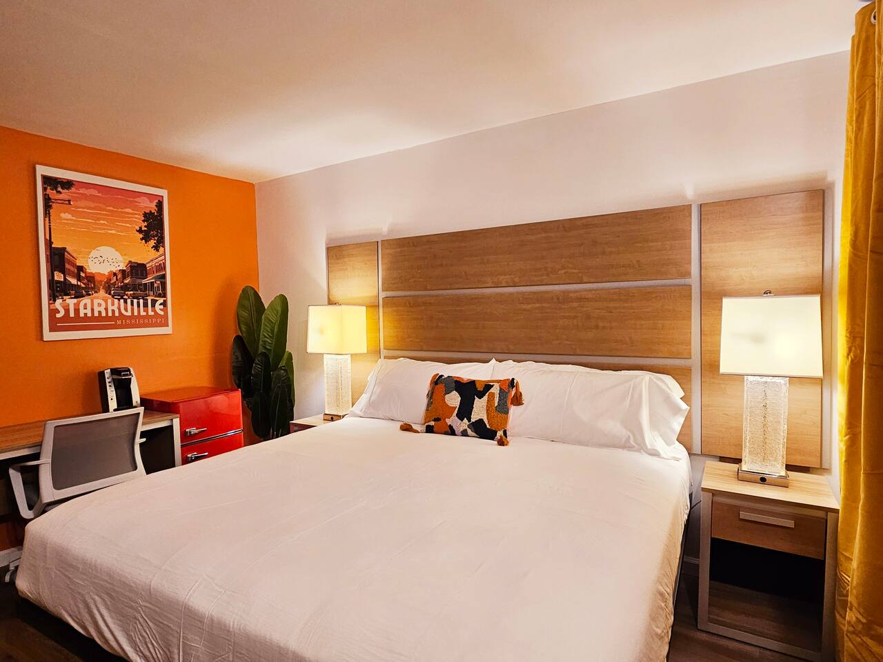 MSU King Deluxe Room Downtown