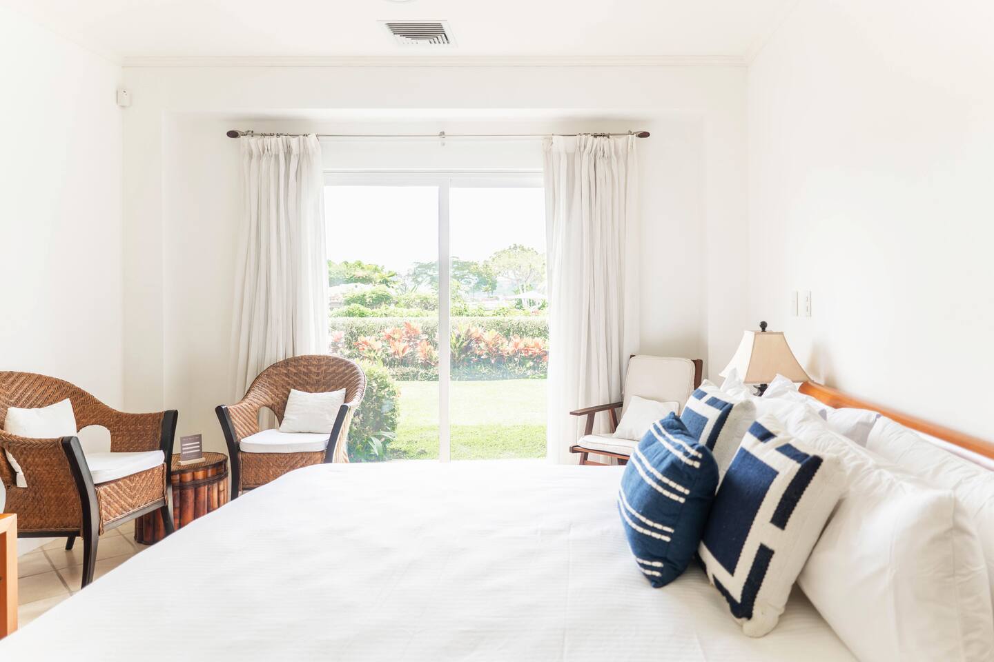 Family-Friendly Condo, Private Garden @Los Sueños