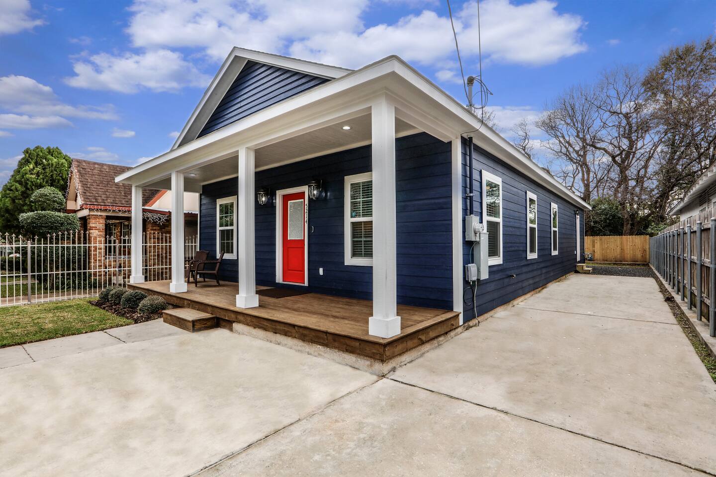 Vibrant Smart Home-Minutes from Downtown Houston! - Holiday Home