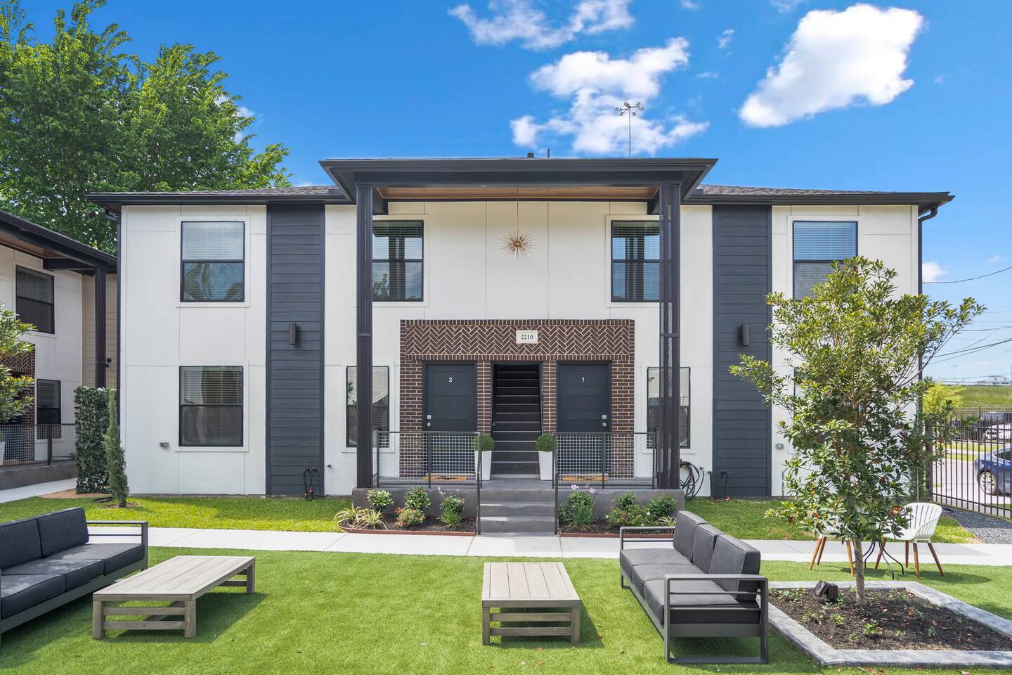 The Barbee 10bldg - Modern Elegance in Houston