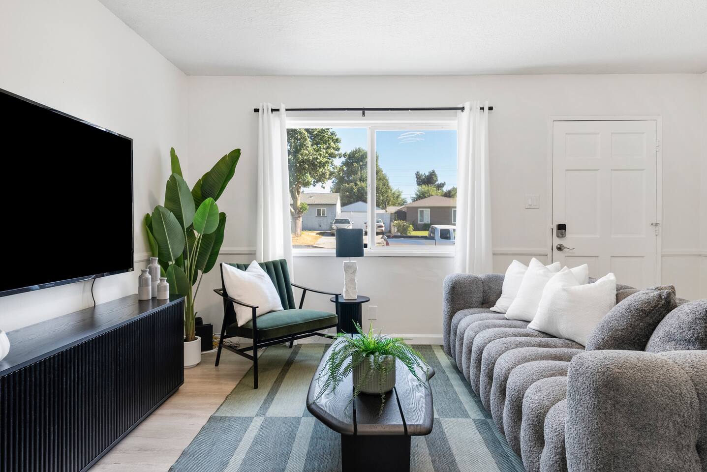 NEW Tranquil Escape Hot Tub BBQ Near LA Disney