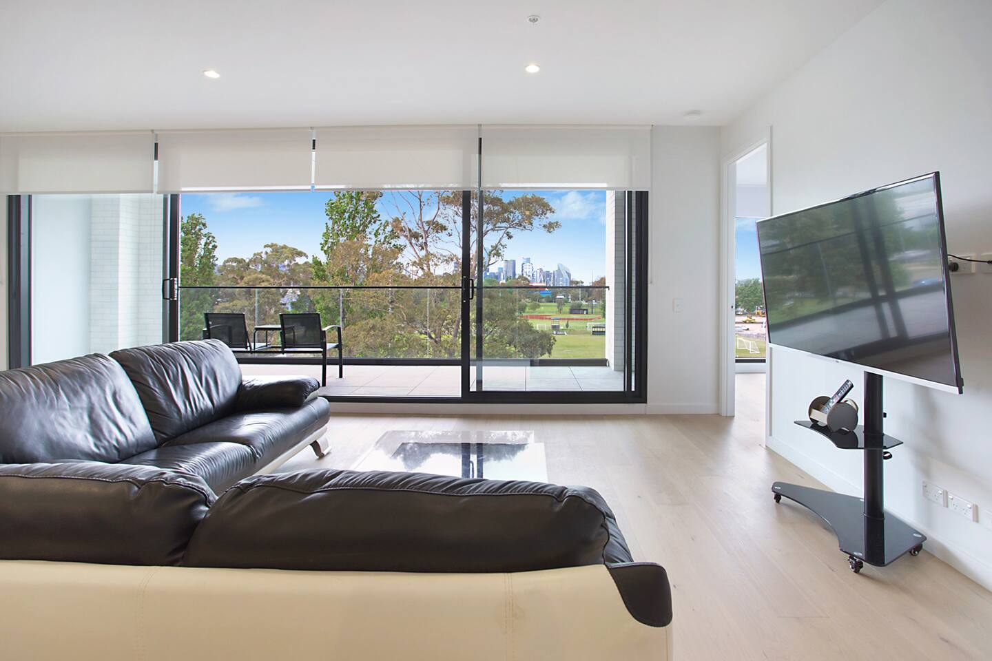 The Evelyn Port Melbourne by Ready Set Stay