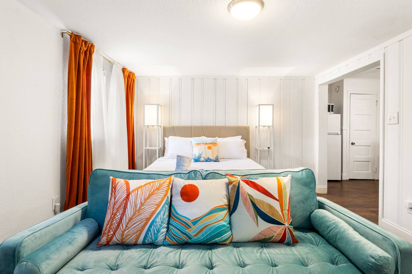 Sunset Citrus Studio (pet-friendly)