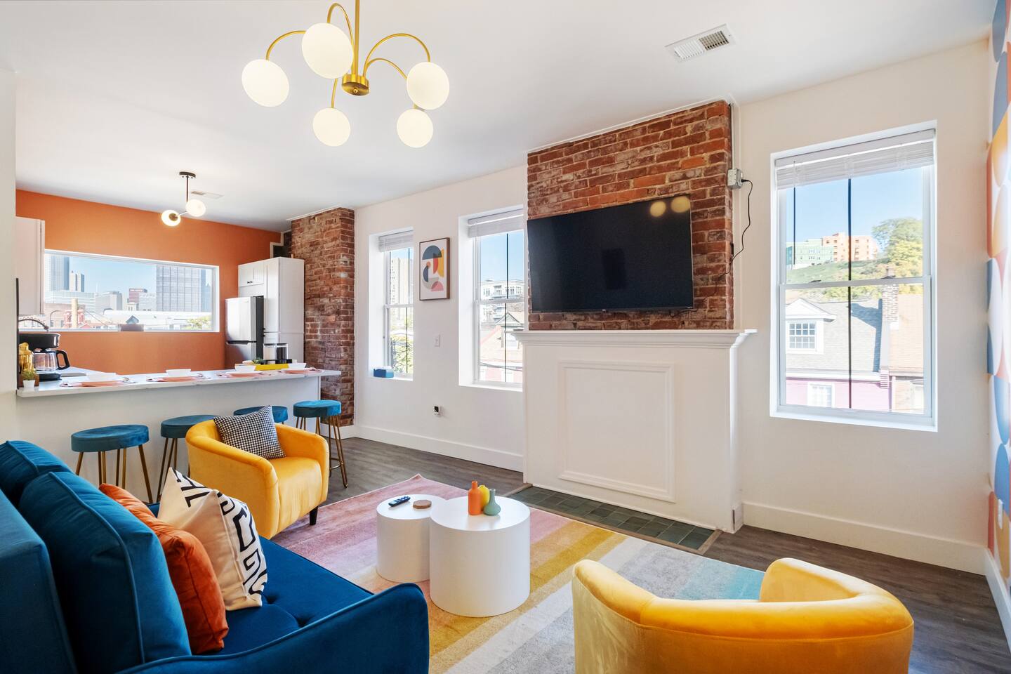 Modern 1Br Brick+KingBed +Close to DT