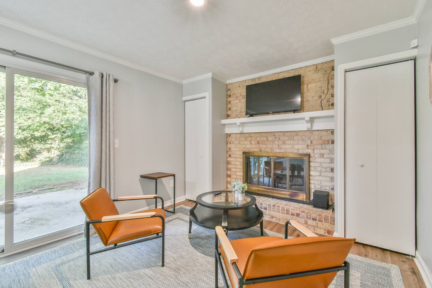 Spacious & Family-Friendly • Big Yard • Arcade Fun