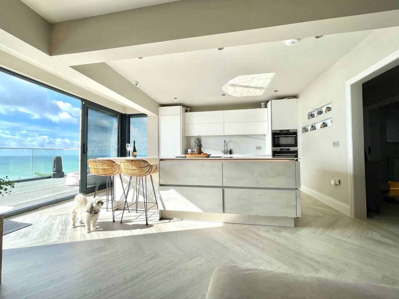 Stunning home On The Seafront with Swimming pool