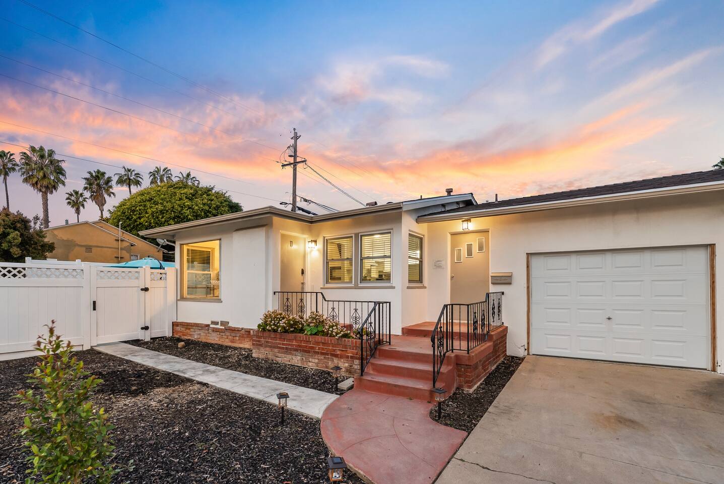 Tourmaline Beach Cottage North -Steps to Ocean, AC