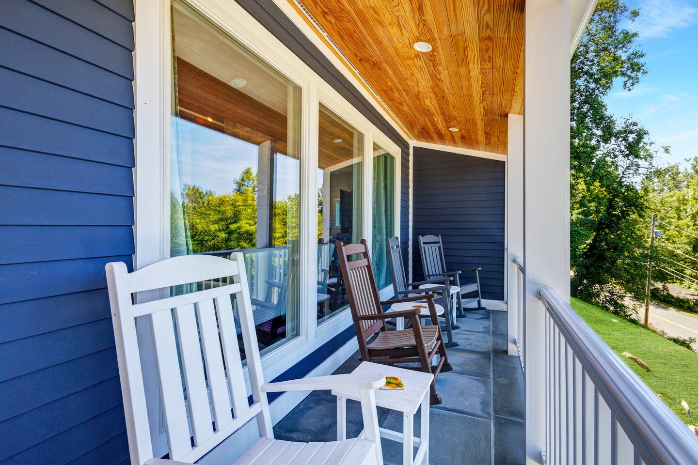 Bluewater Lodge at Candlewood Lake