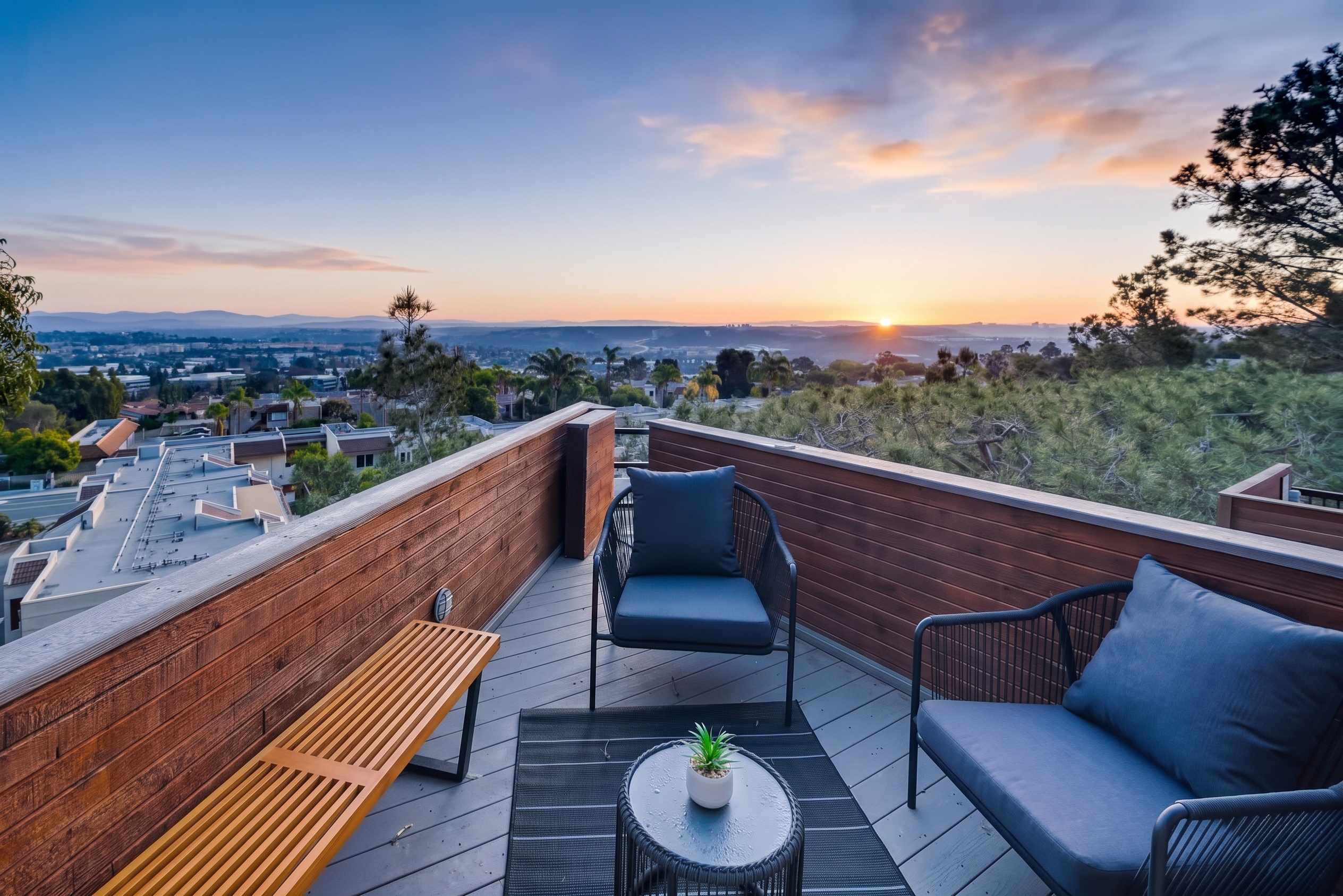 Stunning Del Mar Home w/ Deck *1 Mile To Beach*