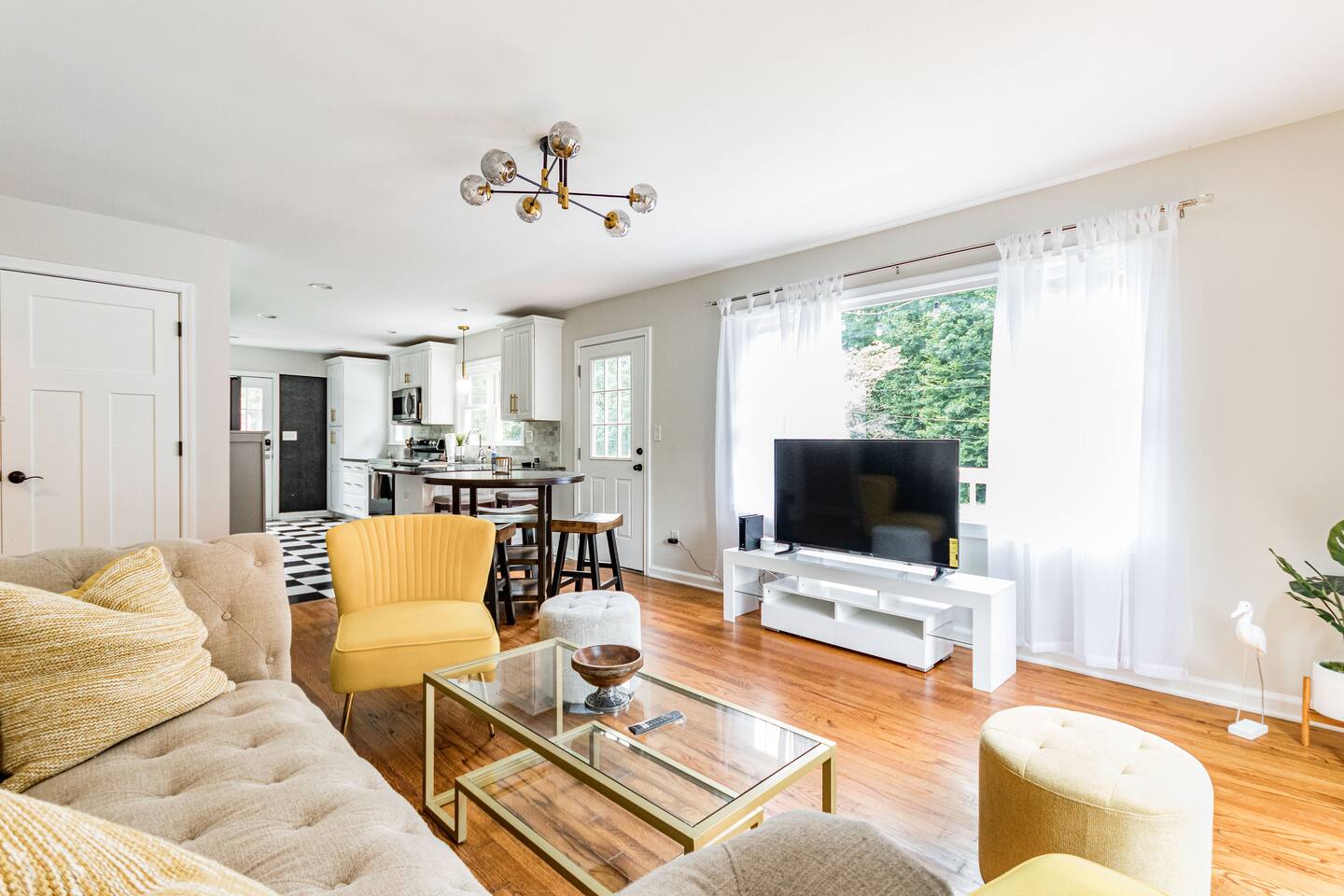 Secluded Cabin Retreat 15 min from Dtown Raleigh ♥️