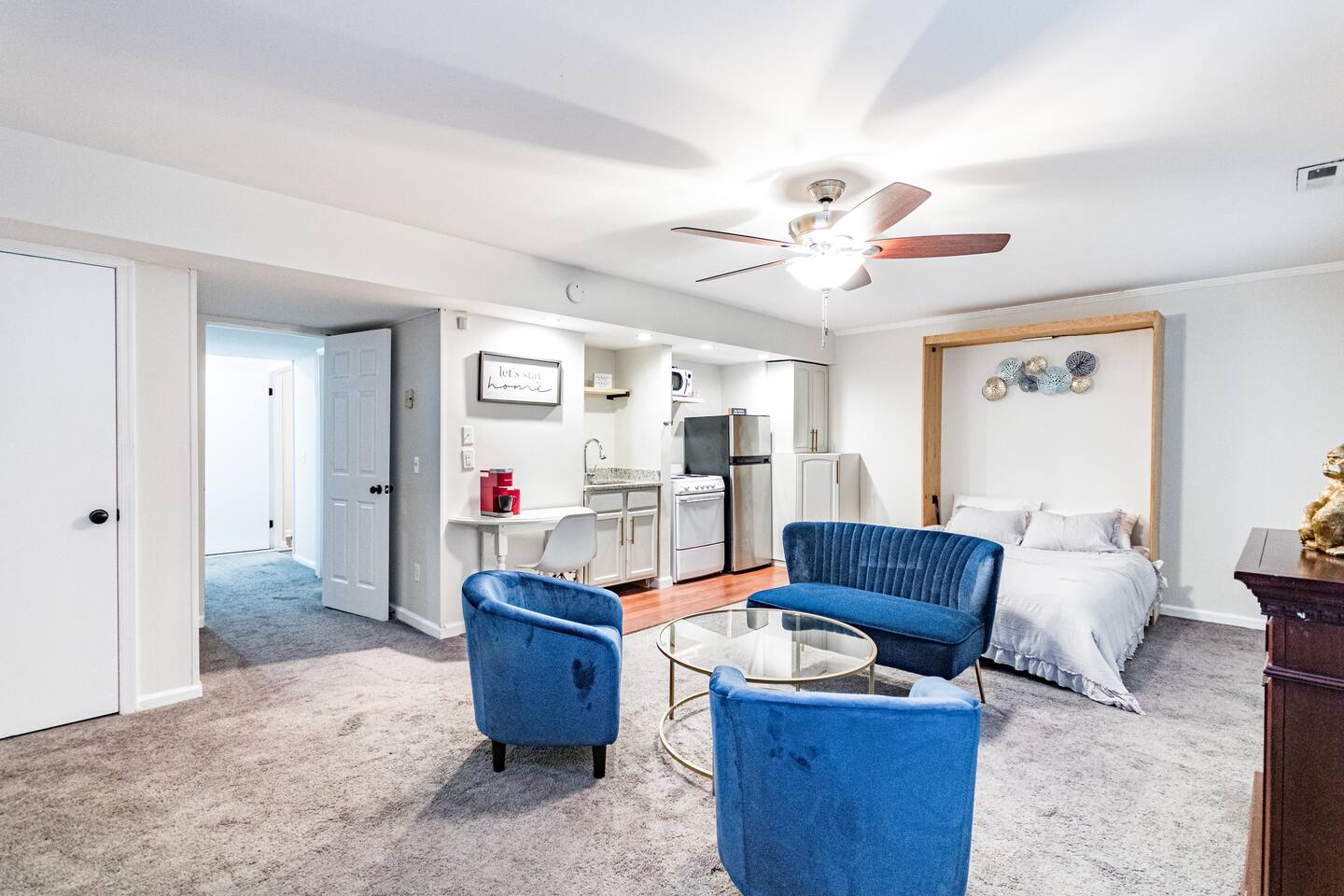 Beautifully updated CHARMER near N Hills w. pool