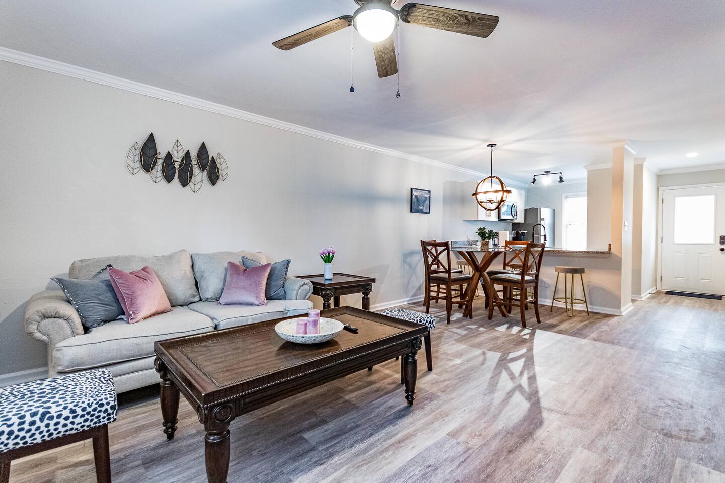 Double en suite townhome close to Wakemed