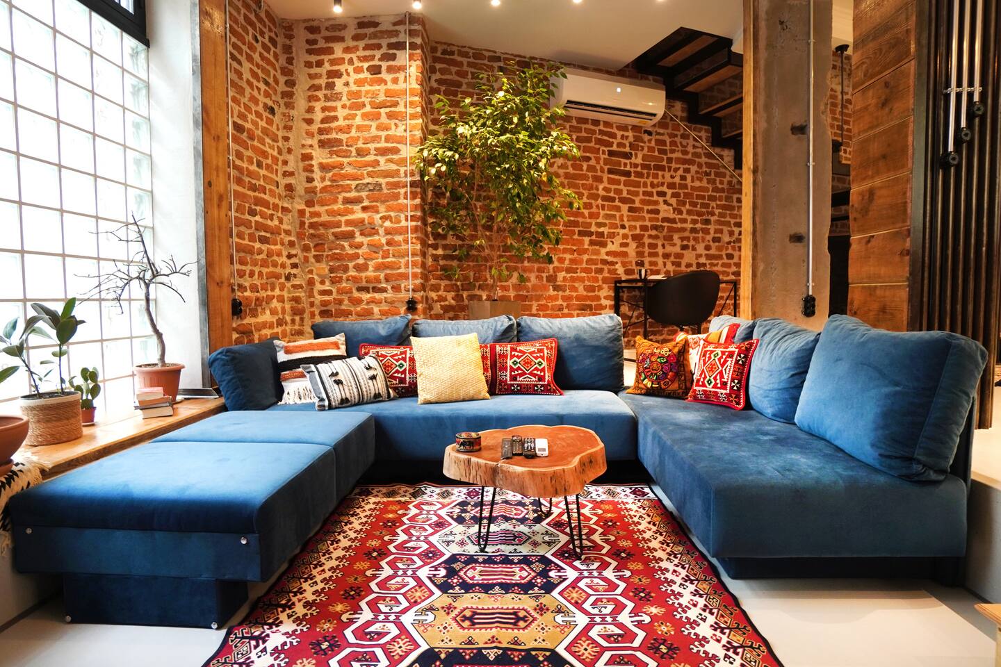 Modern and Spacious 3-Bedroom Entire House