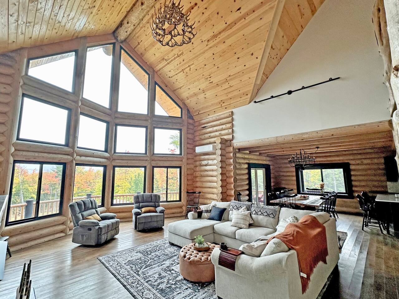 Modern Log Home on the Kancamagus | Sleeps 18
