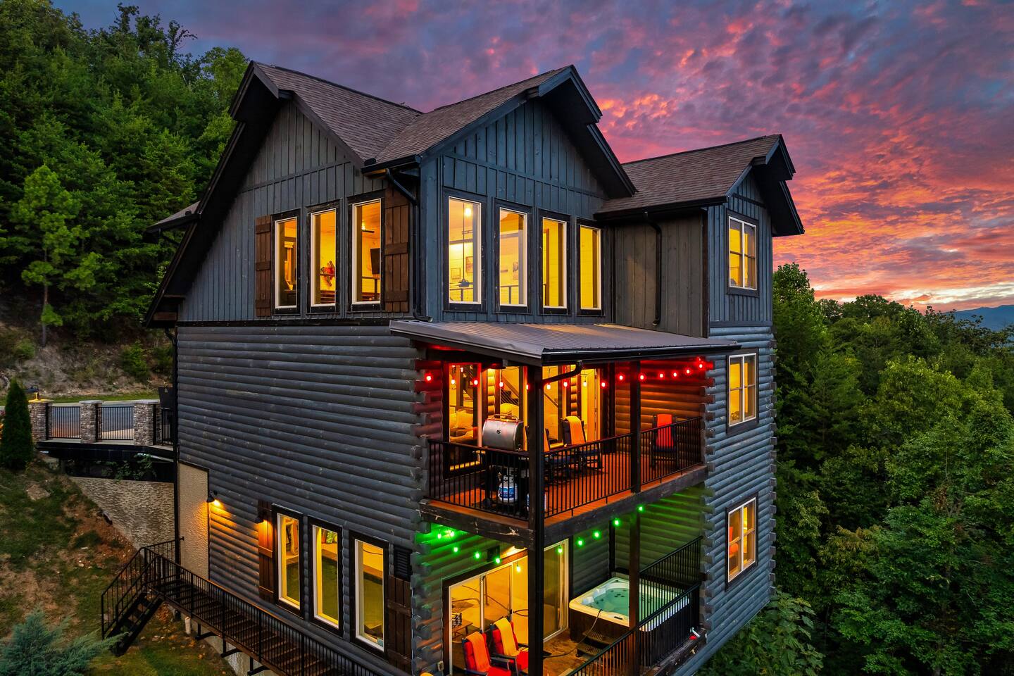 SALE! 5BR MovieGameRm HotTub PrvtPool Club