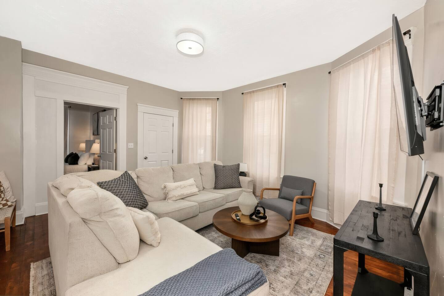 Spacious Home | Hot Tub | Pet Friendly | Fits 16+