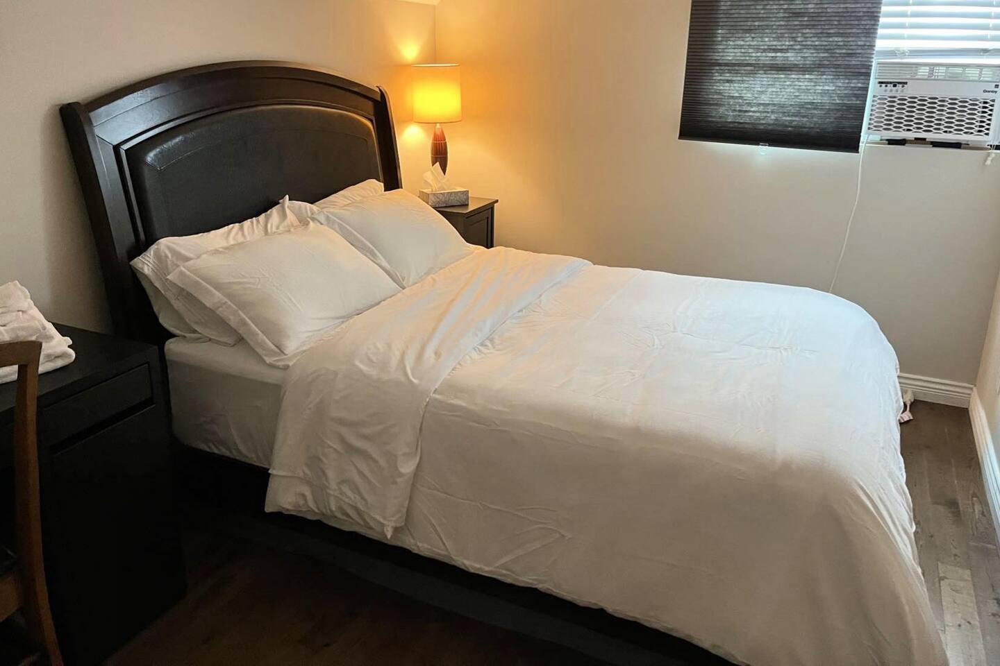 Queen room 202 J&J Chilliwack