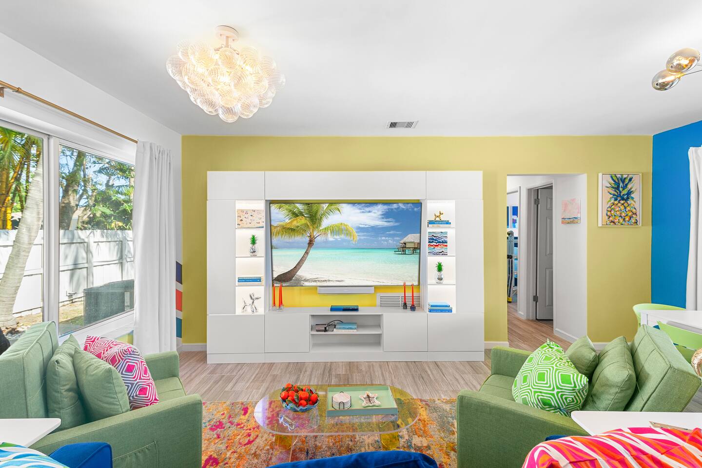 Chic Getaway Near Wilton Drive l Your Urban Escape — photo 1